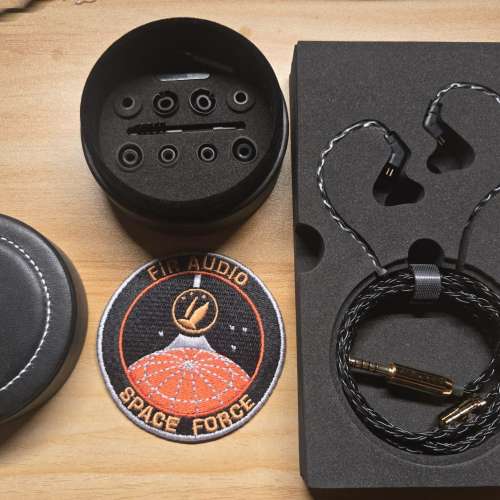 FiR Audio XE6 圈鐵靜電耳機