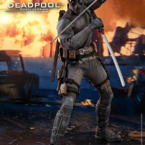 Hot Toys 死侍 Deadpool / Deadpool 2 (Dusty Version)