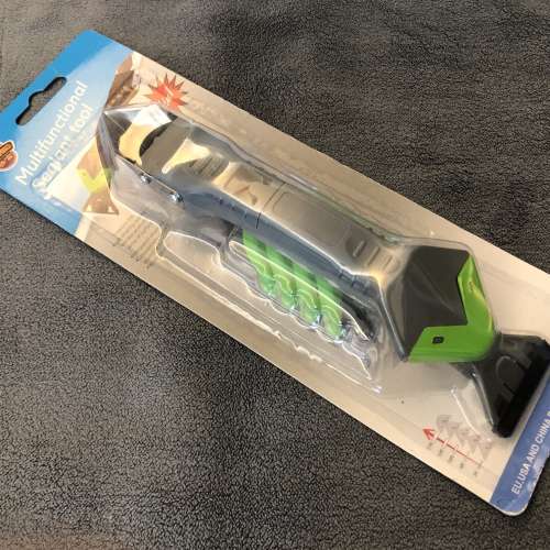 5-In-1 Multi-Function Silicone Trowel- Caulking Tool with 5 Interchangeable pads