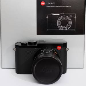 Mint Condition Leica Q2