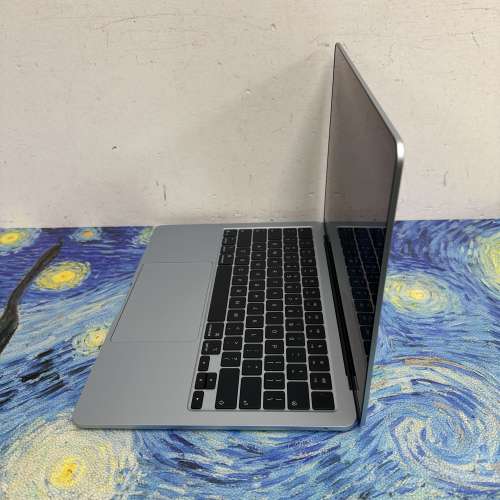 （閒置品最新款超輕薄🔥MacBook M5 Air )APPLE  MacBook Air M5 2026 M5 CPU/ 16GB...