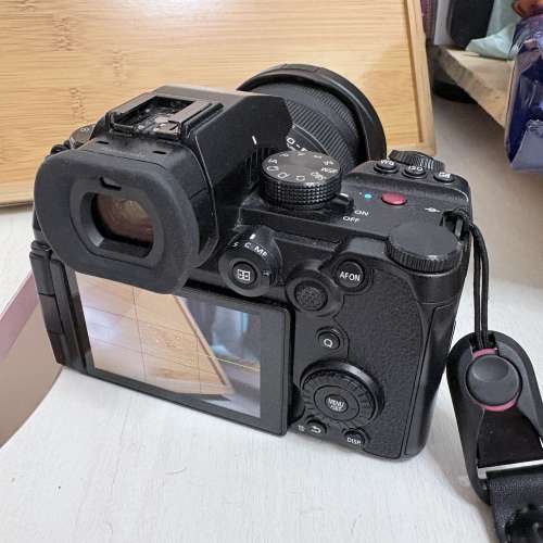 几乎全新，有盒，全画幅无反相机 DC-S5M2+20-60镜头，不单卖