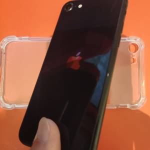 95% New   iphone se 3  電 100% （可換平板）