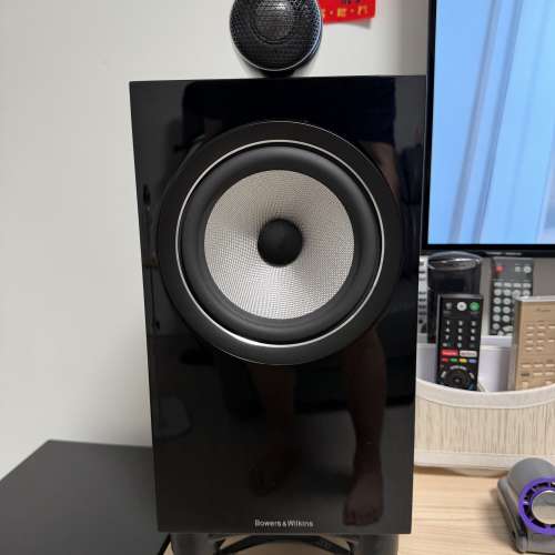 BOWERS & WILKINS 705S2 AND APERTA 200