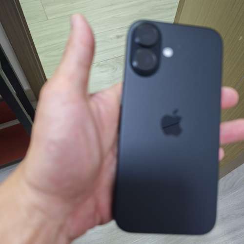 出售黑色iphone 16 256GB（港版）