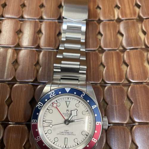 Tudor 玩具ZF廠帝舵M79830RB  blackbay 40mm，白色表盘百事圈 搭载2836  gmt机芯、...