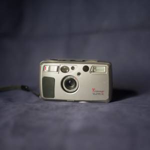 Yashica T5 Kyocera T5