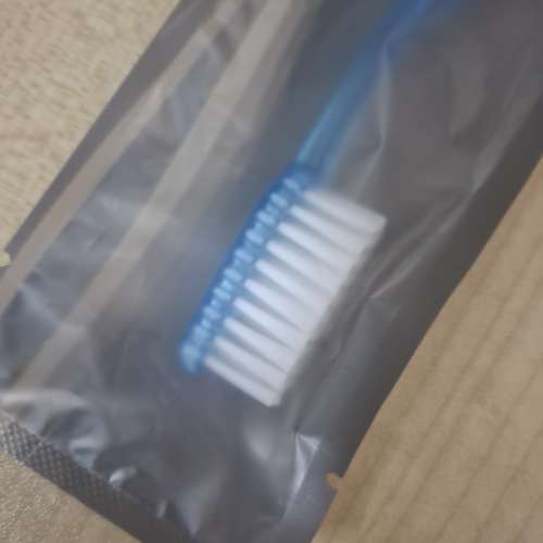即棄牙刷牙膏套裝 $10/3