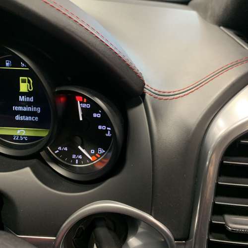 修理冷卻系統漏水，更換水泵水膽水箱 benz mini audi bmw porsche land rover volvo