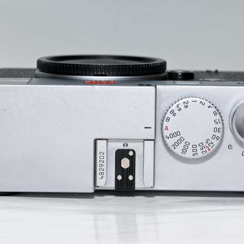 Leica M240 Silver with half leather case