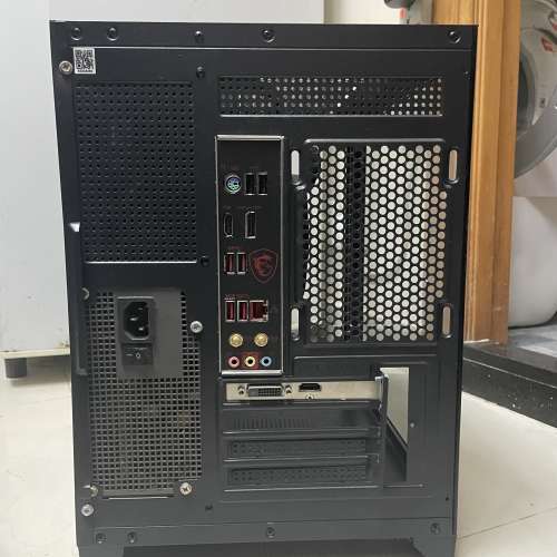 [平放] 抵玩文書/輕度電競桌上電腦 (AMD R5 3600, 16GB RAM, 內置WiFi)｜玻璃海景房...