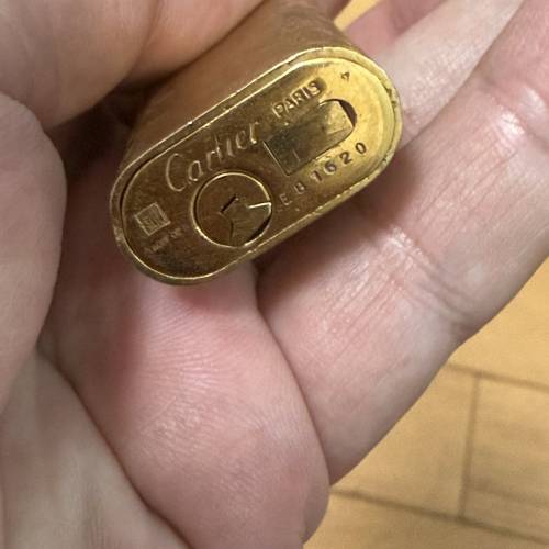 好𠃊靚😆 100%真品 Cartier 火機 $1388