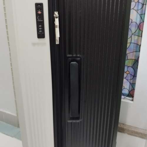 30吋Frontwalker 5 輪 旅行行李箱35kg all direction travel luggage suitcase