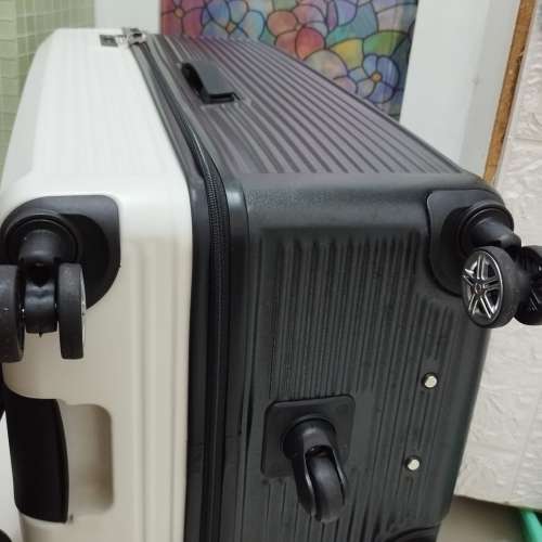 30吋Frontwalker 5 輪 旅行行李箱35kg all direction travel luggage suitcase