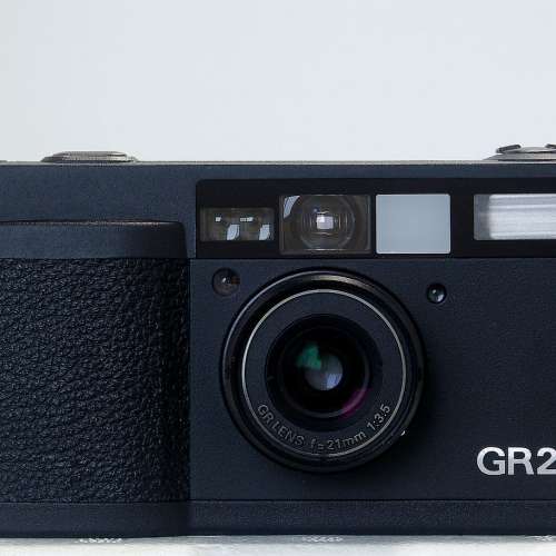 RICOH GR21