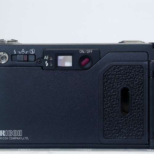 RICOH GR21