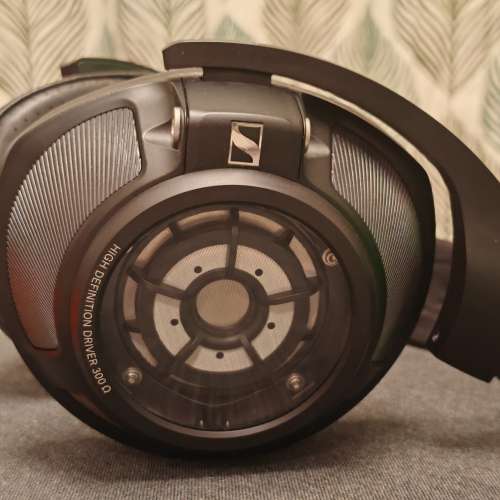SENNHEISER HD820 退坑小用靚仔 頭樑設計通病有離罅 長期用保護套放防潮箱 有盒原裝...