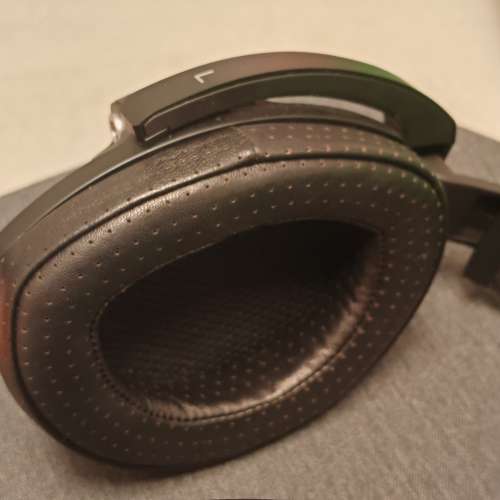 SENNHEISER HD820 退坑小用靚仔 頭樑設計通病有離罅 長期用保護套放防潮箱 有盒原裝...