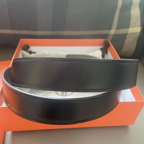 Herm&egrave;s 愛馬仕 經典拉絲金 H Buckle 皮帶 Size 90（全套有盒袋 /
