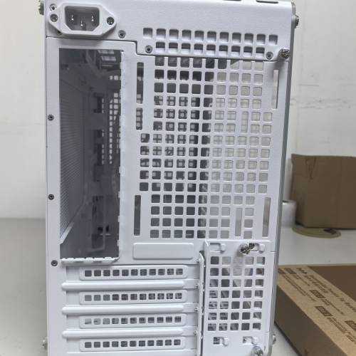 乔思伯 Z20 白色机箱