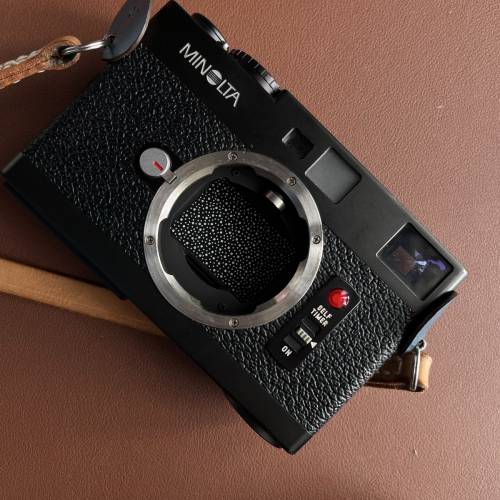 Minolta CLE 連m rokkor 40.2