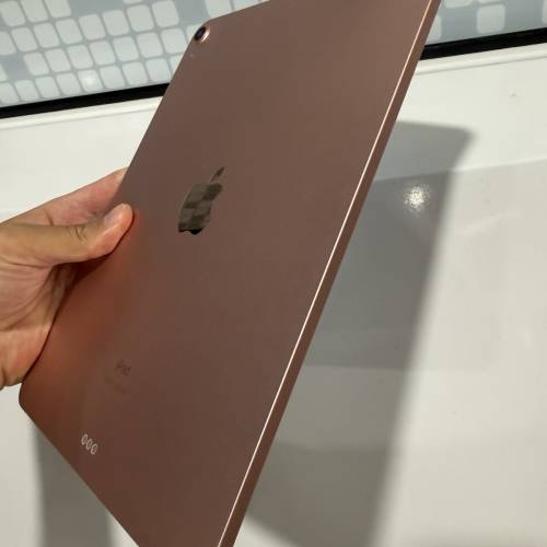 iPad Air 4 256gb,WiFi 版，港行，所有原裝，所有功能正常！