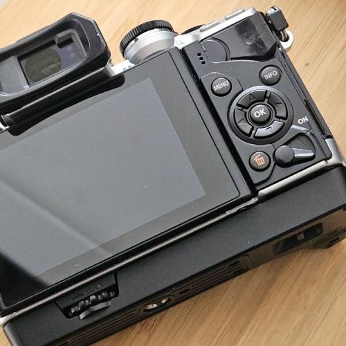 Olympus OM-D E-M10 Em10 mark 1