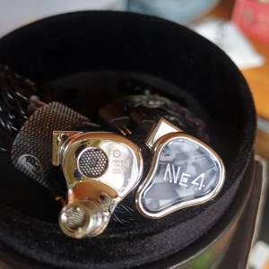 Fir Audio Neon4 4.4cm 請看內文