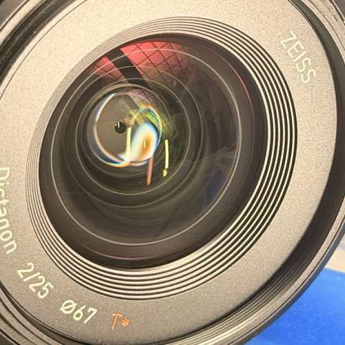 Zeiss Batis 25mm F2