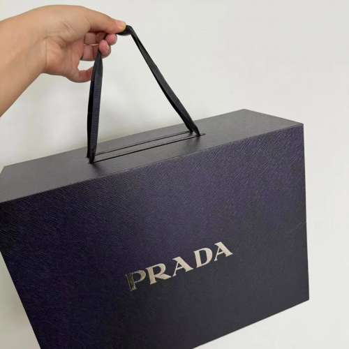 全新PRADA羊皮外套