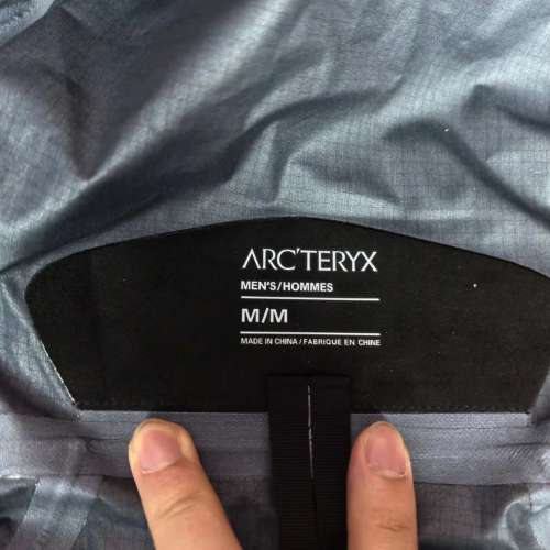 全新Arcteryx ALPHA SV