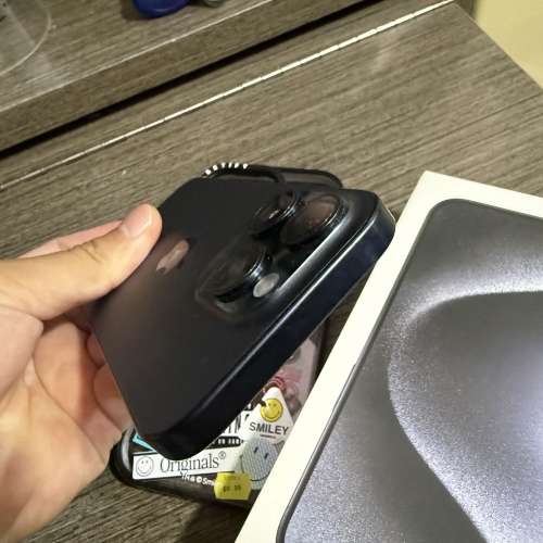 iPhone 15pro 256gb,港行雙卡極新，有單全套齊！