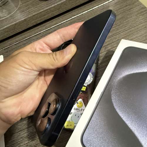 iPhone 15pro 256gb,港行雙卡極新，有單全套齊！