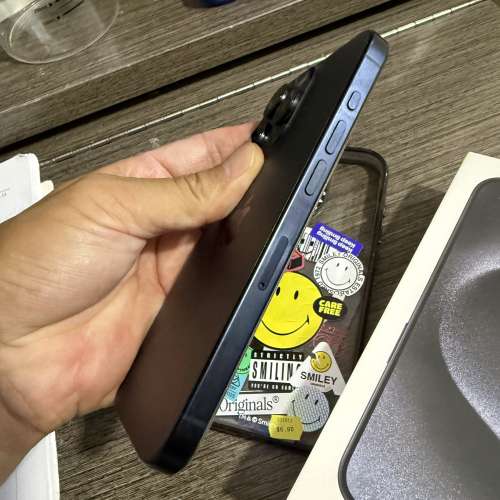 iPhone 15pro 256gb,港行雙卡極新，有單全套齊！