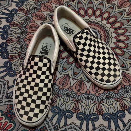 Vans slip on