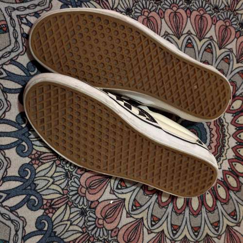 Vans slip on