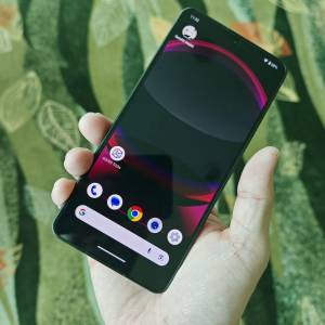 SHARP AQUOS R8 Pro