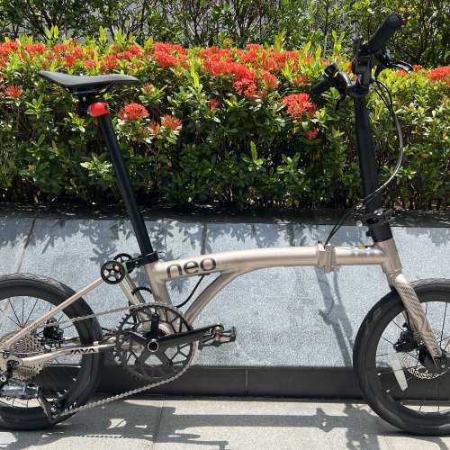 亮光鈦色 JAVA NEO 9速 桶軸碟剎 16吋 349 鋁合金折叠車 （三折叠小布 國布 ）送前...