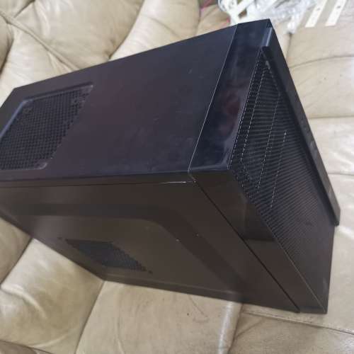 即買即用電腦主機 Intel Core i7-3770,16GB ram ,GTX650 顯示卡,240GB  SSD及500GB...