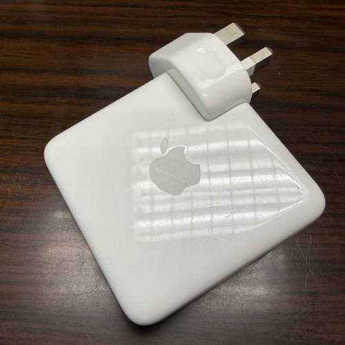 2019 MacBook Pro 13吋 i5/8GB/256GB