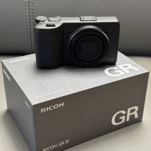 RICOH GR IV
