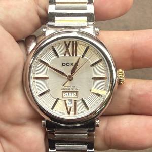 金鋼 DOXA $2999