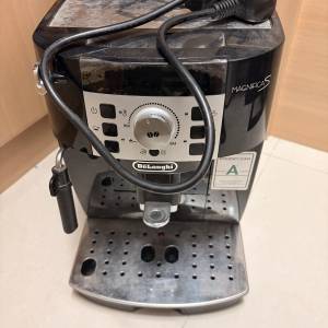 DeLonghi ECAM22.110.B 全自動咖啡機 (故障機/零件機/岩DIY)