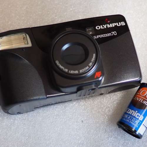 Olympus Superzoom 70 Panorama 35mm 自動對焦底片相機 / 新淨正常。Made in Japan