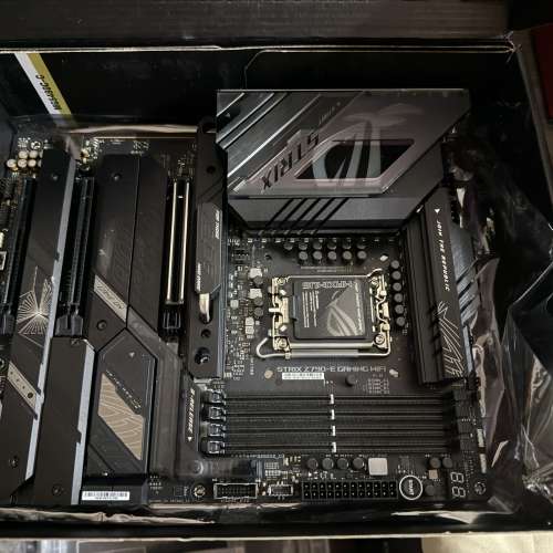 華碩 ROG Strix Z790-E Gaming WiFi 頂級電競主機板