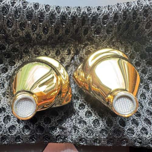 Jomo - Nautilus UIEM(1DD+1Planar+2BC+Brass shell) (Required Delivery: 1)