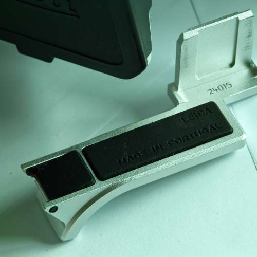 Leica M11 thumb support