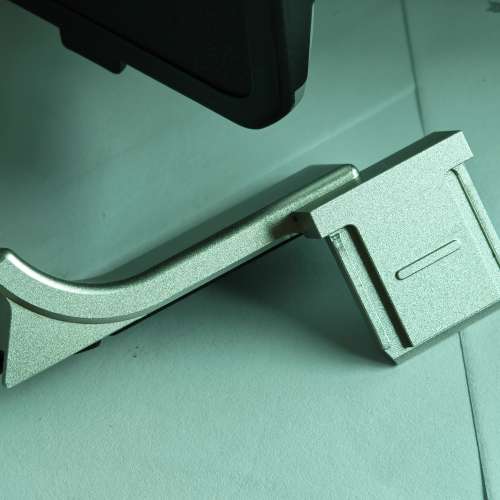 Leica M11 thumb support