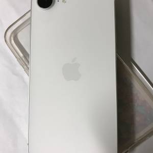 99%new 港行iPhone16e 128gb battery health 95%