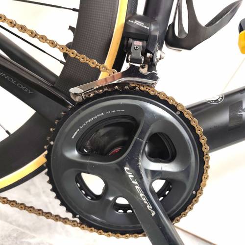 KUOTA 全碳纖維電變公路車｜SHIMANO ULTEGRA DI2 22速全套變速套件｜Novatec 碳拎...